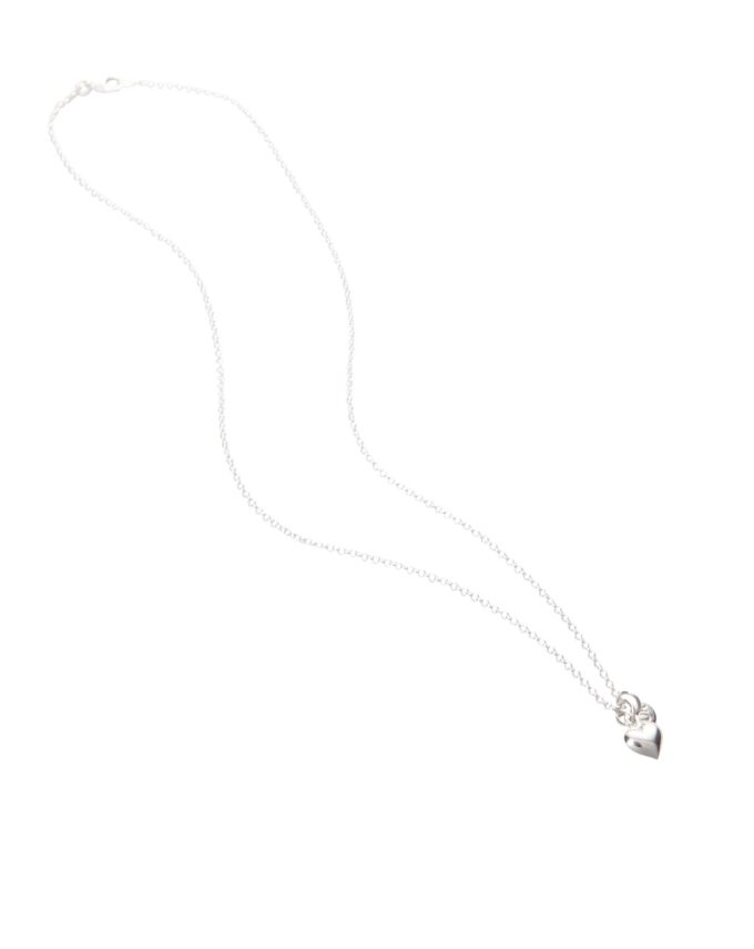 Kette Anna, Herzanhänger, 925 Silber. Klares Design sorgt für zeitlosen Eleganz. Kette Anna, Herzanhänger, 925 Silber. Klares Design sorgt für zeitlosen Eleganz.