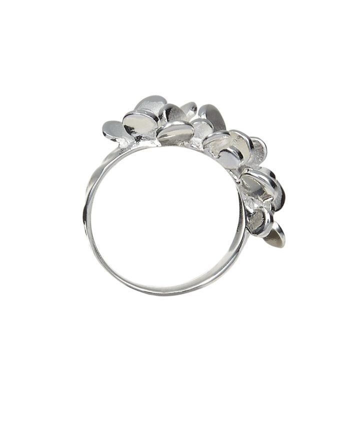 Ring Irina, 925 Silber, kleine Blättchen Form. Ein eleganter Begleiter für den Alltag . Go with the flow