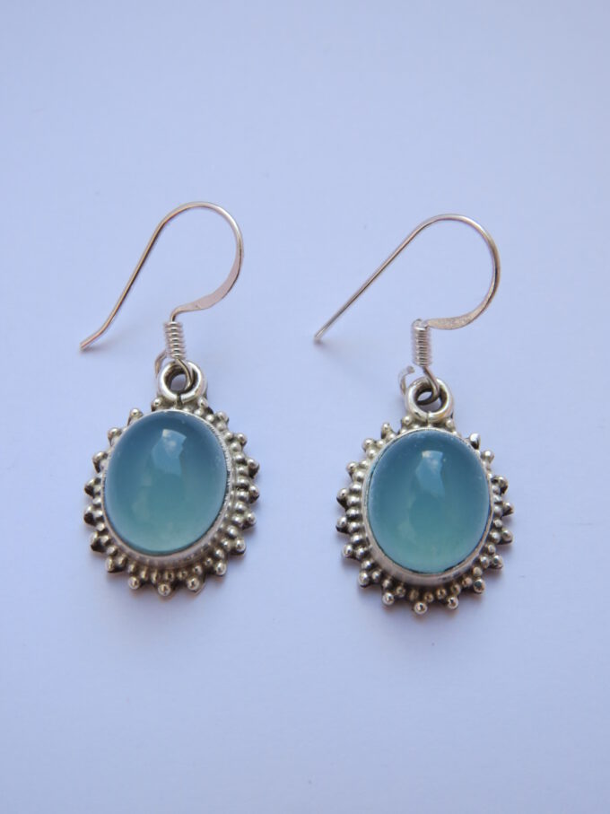 Ohrringe Trueblue, 925 Silber,Aqua Steine in einem zarten Pastellblau wie der Himmel.