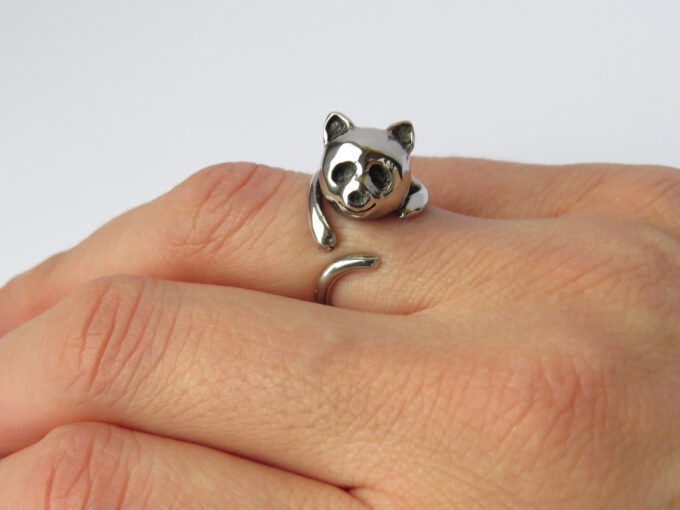 Ring Kitty Cat, aus Edelstakl, Kätzchen umschlingt dein Finger. Miau miau.